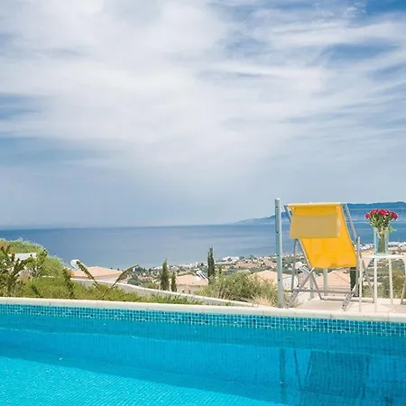 Tavrou Dyo - Luxury 3 Bedroom Latchi With Private Pool * Neo Chorio