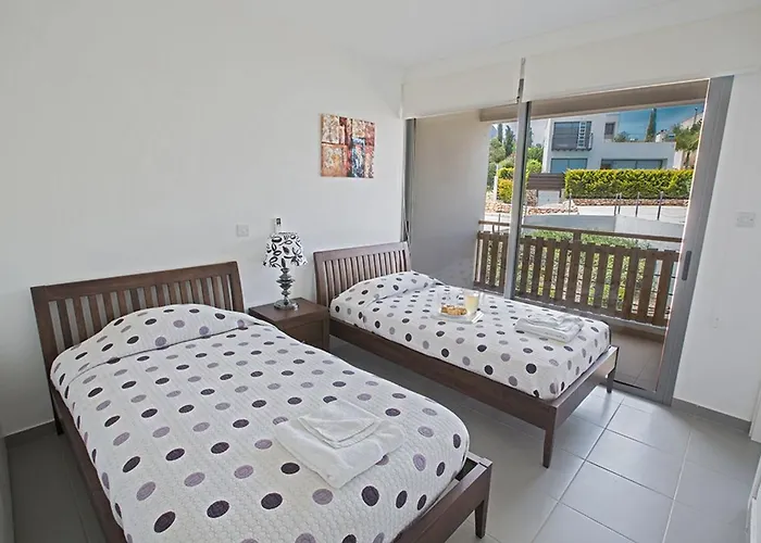 Tavrou Dyo - Luxury 3 Bedroom Latchi With Private Pool *