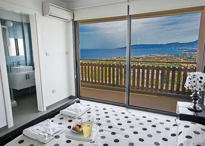 Tavrou Dyo - Luxury 3 Bedroom Latchi With Private Pool *