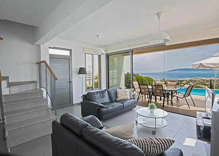 Tavrou Dyo - Luxury 3 Bedroom Latchi With Private Pool *