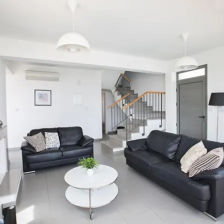 Tavrou Dyo - Luxury 3 Bedroom Latchi With Private Pool Neo Chorio