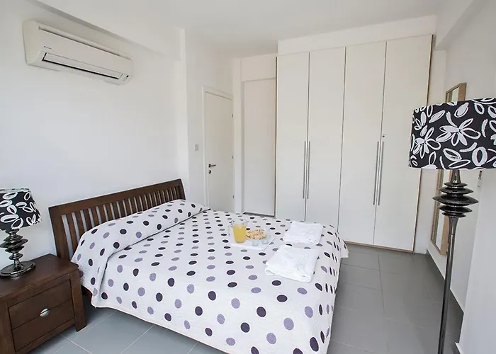 Tavrou Dyo - Luxury 3 Bedroom Latchi With Private Pool Vila