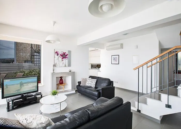 Tavrou Dyo - Luxury 3 Bedroom Latchi With Private Pool Neo Chorio